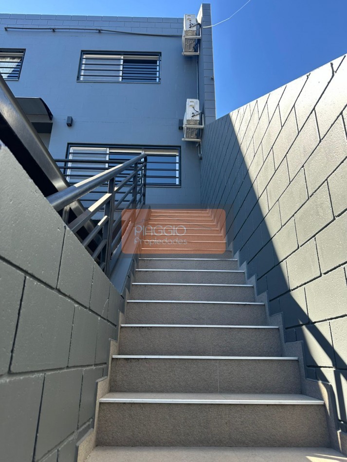 DUPLEX 4 AMBIENTES ESTILO INDUSTRIAL- VILLA ADELINA