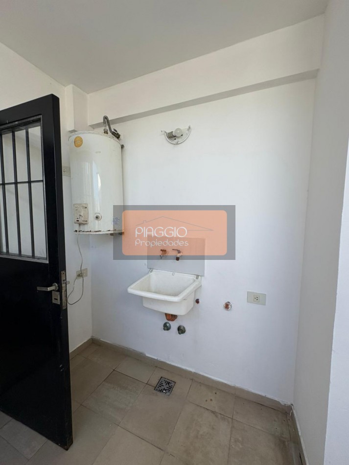 DEPARTAMENTO CON PATIO EN ALQUILER