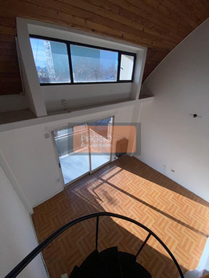 DEPARTAMENTO TIPO LOFT CON BALCON SUPER LUMINOSO EN VENTA
