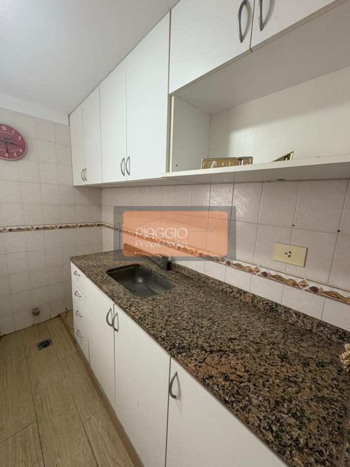 DEPARTAMENTO 3 AMBIENTES CON COCHERA Y BALCON EN ALQUILER