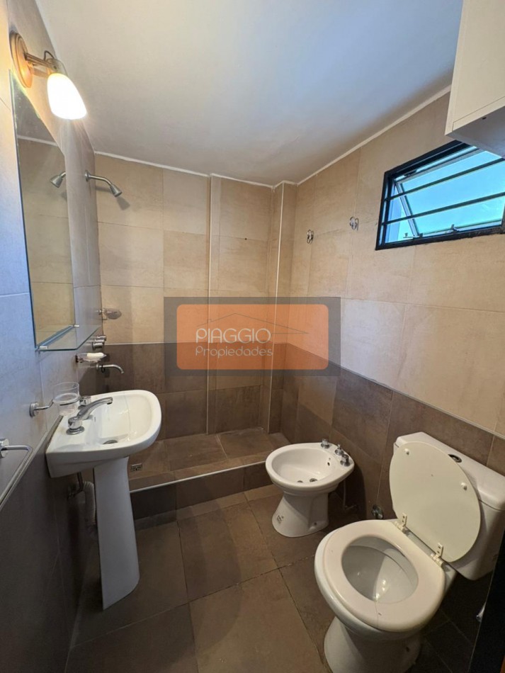 DEPARTAMENTO CON PATIO EN ALQUILER