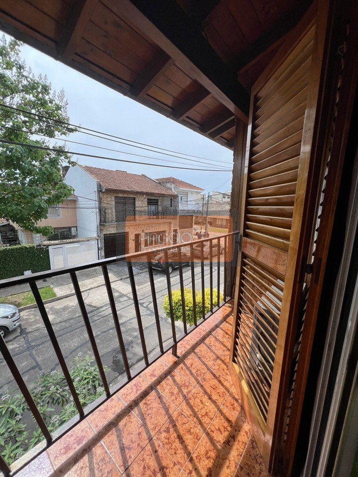  PH. 4 AMBIENTES EN PRIMER PISO EN BOULOGNE 