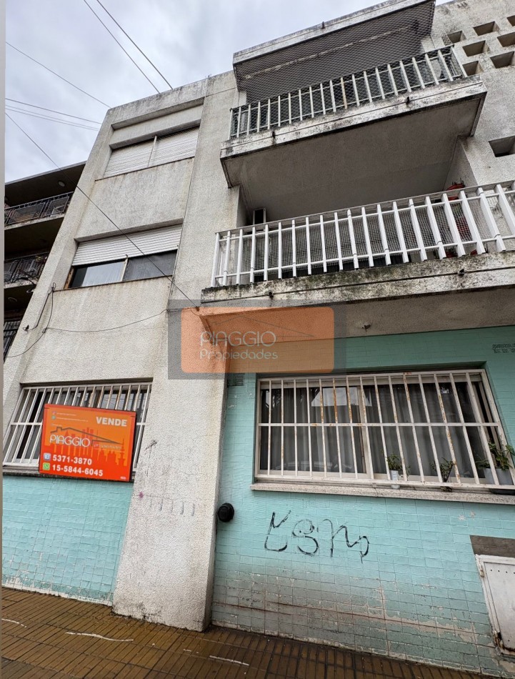 DEPARTAMENTO TRES AMBIENTES CON JARDIN PRIVADO- UNICO.