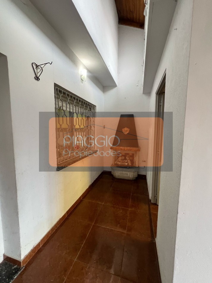 NUEVO INGRESO!!! AMPLIA CASA 3 AMBIENTES CON TERRRENO