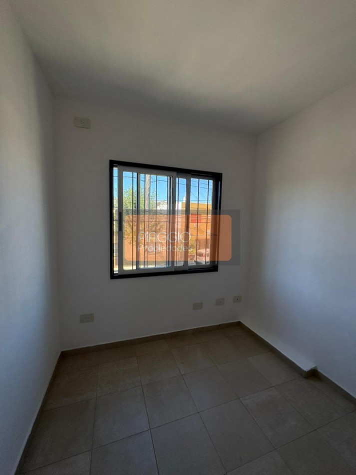 DEPARTAMENTO CON PATIO EN ALQUILER