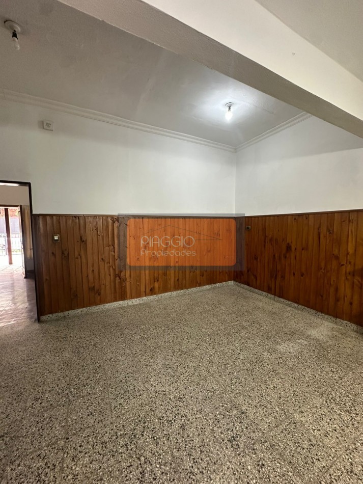 CASA 3 AMBIENTES CON TERRRENO EN VENTA EN MUNRO 