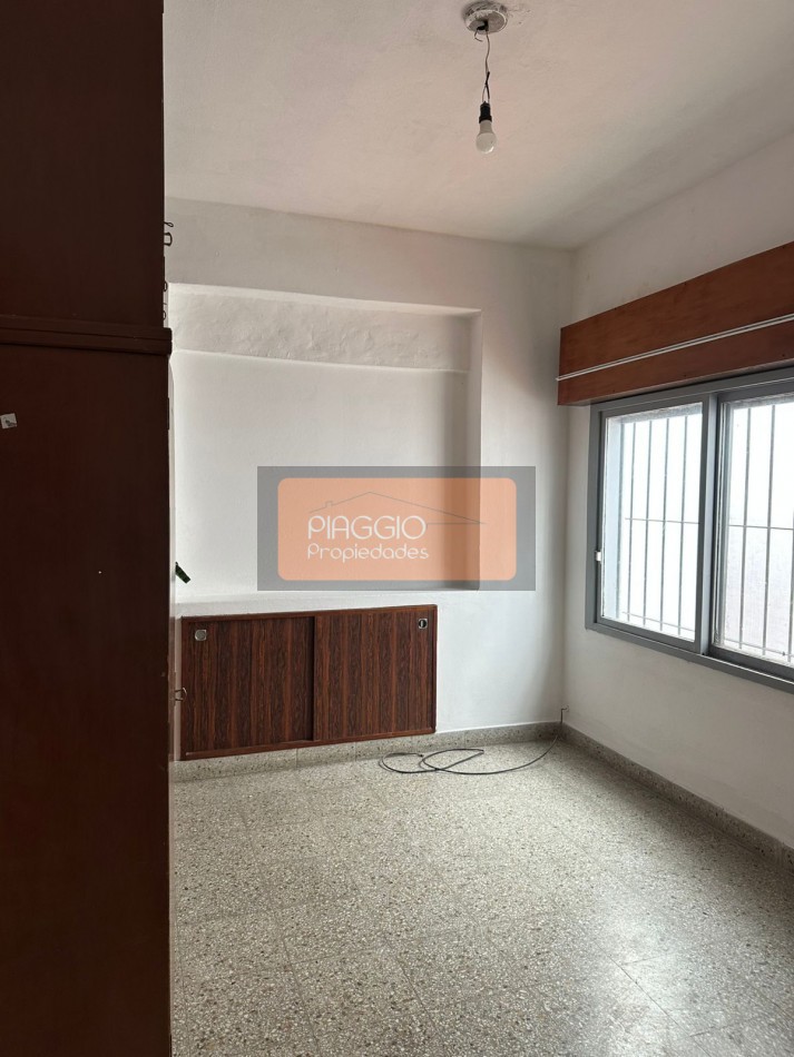 CASA 3 AMBIENTES CON TERRRENO EN VENTA EN MUNRO 