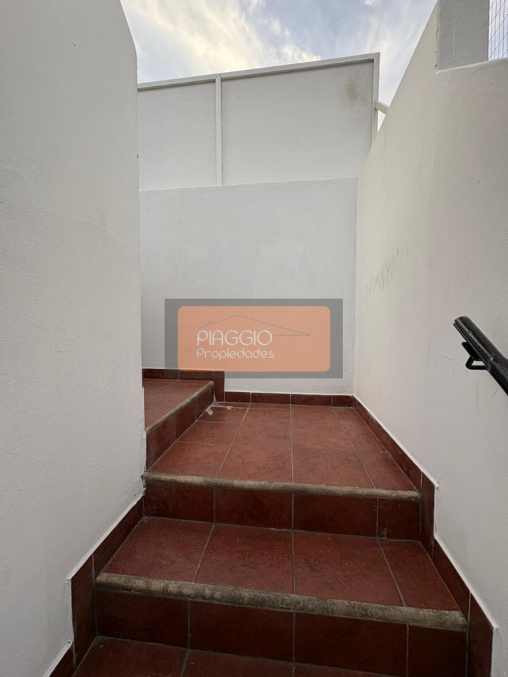 PH. 2 AMBIENTES CON PATIO Y PARRILLA EN ALQUILER