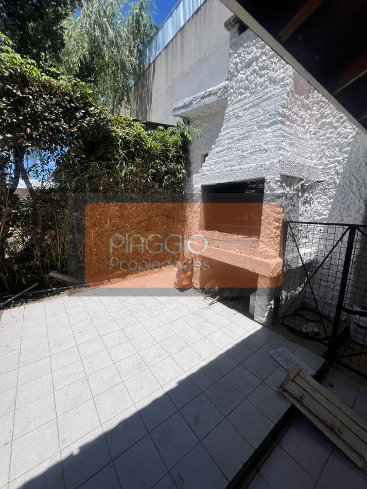 CASA QUINTA EN ALQUILER, 4 AMBIENTES CON IMPORTANTE PARQUE Y PILETA!!!
