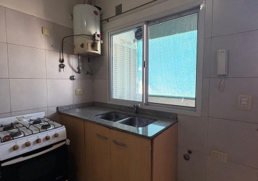 DEPARTAMENTO 2 AMBIENTES CON BALCON EN ALQUILER 
