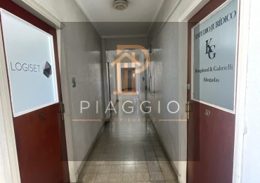 OFICINA A UNA CUADRA DEL CENTRO DE SAN MARTIN!! VENTA Y/O ALQUILER