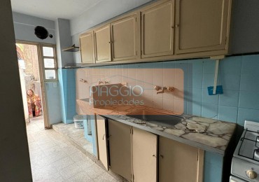 DEPARTAMENTO TRES AMBIENTES CON JARDIN PRIVADO- UNICO.