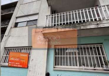 DEPARTAMENTO TRES AMBIENTES CON JARDIN PRIVADO- UNICO.