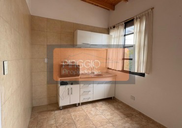 MONOAMBIENTE COMODO, MUY LUMINOSO EN ALQUILER.