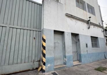 GALPON IMPORTANTE CON OFICINAS EN DOS PLANTAS 